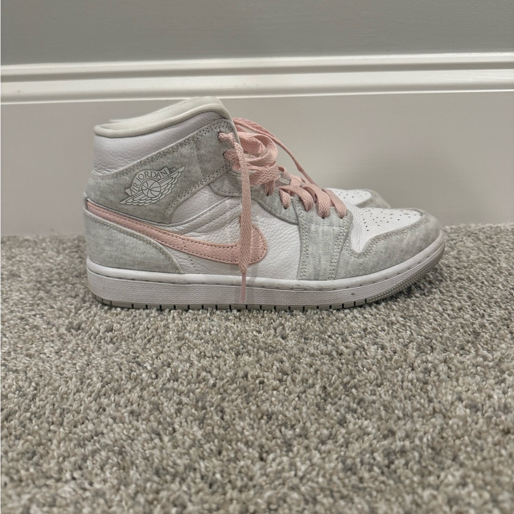 Jordan Pink and Gray Sneakers Mid-Top Classic